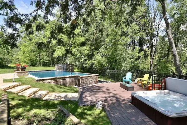 43 Woodland Acres CRES, Vaughan, ON L6A 1G1