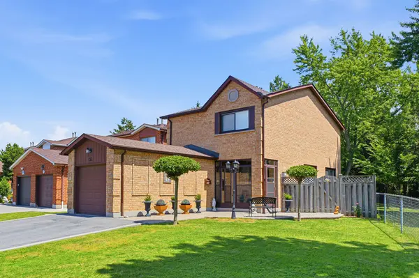 135 Andrea LN, Vaughan, ON L4L 1E6