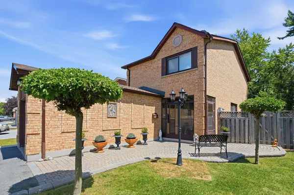 135 Andrea LN, Vaughan, ON L4L 1E6