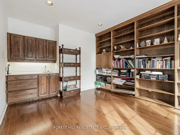 17 Dunloe RD, Richmond Hill, ON L4B 2H6