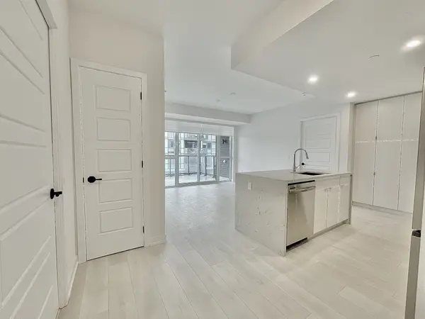 415 Sea Ray AVE #210, Innisfil, ON L9S 0R5