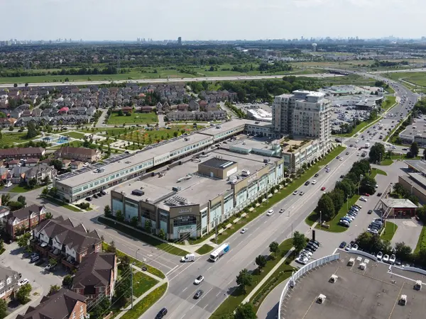 8339 Kennedy RD #2306, Markham, ON L3R 5T5