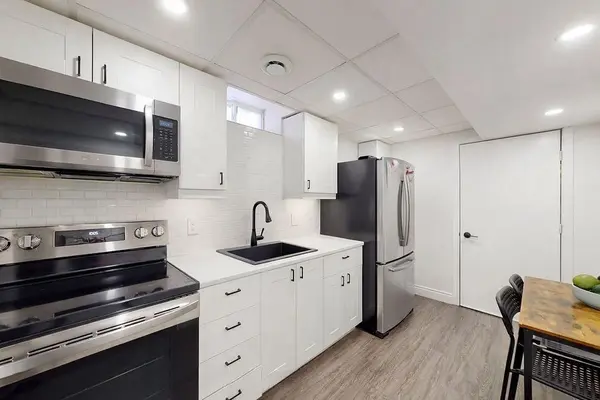 11 Martina CRES, Vaughan, ON L4H 3B6