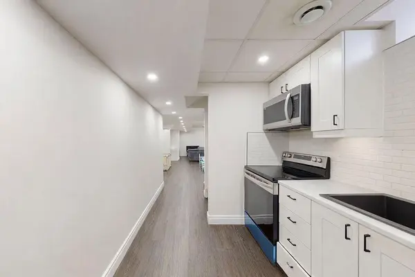 11 Martina CRES, Vaughan, ON L4H 3B6