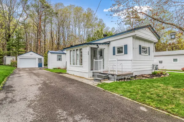 525 Midland Point RD #33, Midland, ON L4R 5G9