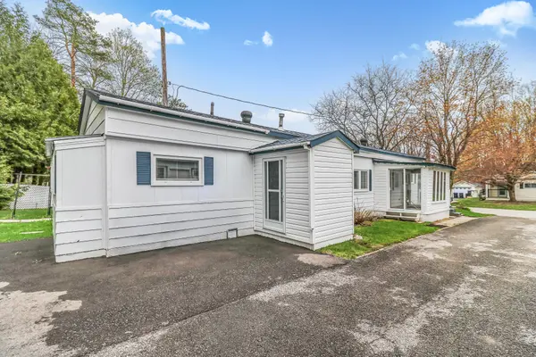 525 Midland Point RD #33, Midland, ON L4R 5G9