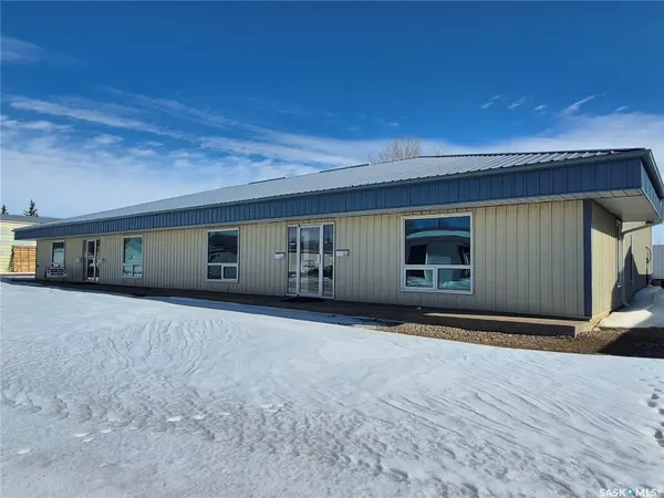 24 12th STREET NE, Weyburn, SK S4H 1K2