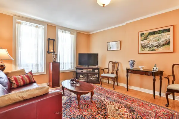 98 Fuller AVE, Toronto W01, ON M6R 2C5