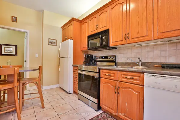 98 Fuller AVE, Toronto W01, ON M6R 2C5