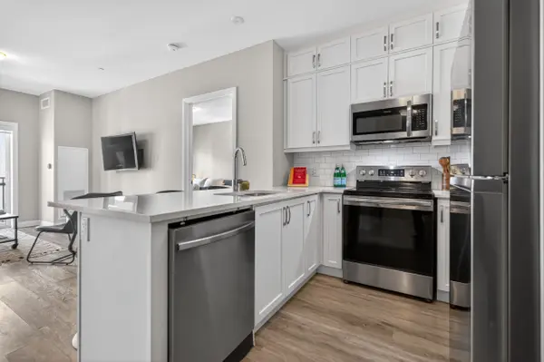 102 Grovewood Common #510, Oakville, ON L9H 0X2