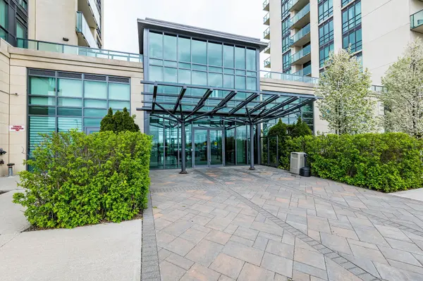 45 Yorkland BLVD #805, Brampton, ON L6P 4B4