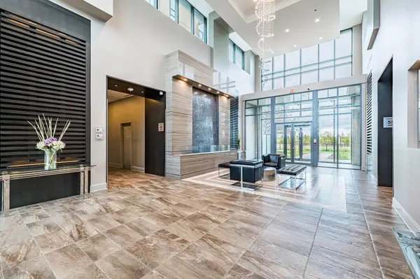 45 Yorkland BLVD #805, Brampton, ON L6P 4B4