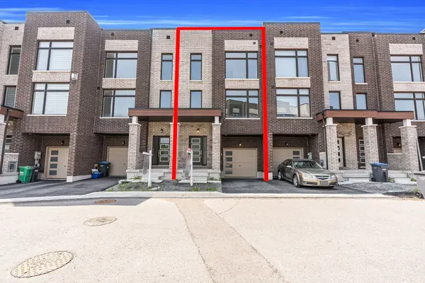 34 Queenpost DR E, Brampton, ON L6Y 6L2