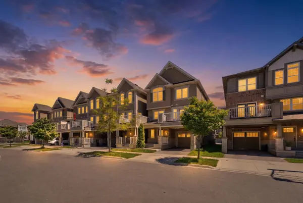 3085 Mistletoe GDNS, Oakville, ON L6M 0Y7