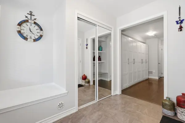 3085 Mistletoe GDNS, Oakville, ON L6M 0Y7