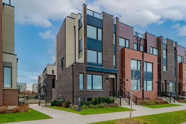 213 Downsview Park BLVD, Toronto W05, ON M3K 0A5