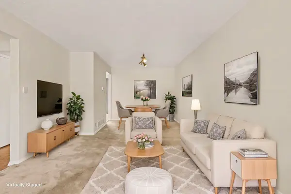 45 Edilou DR, Toronto W06, ON M8W 4B4