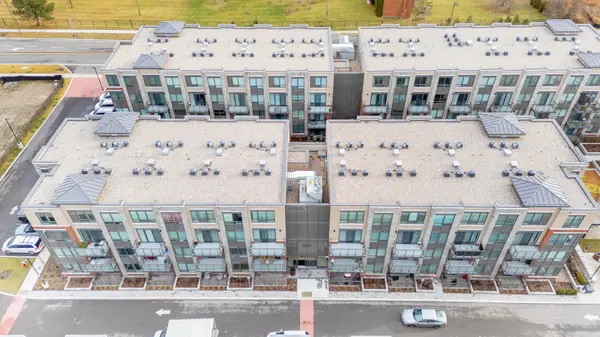 85 Attmar DR #226, Brampton, ON L6P 0Y6