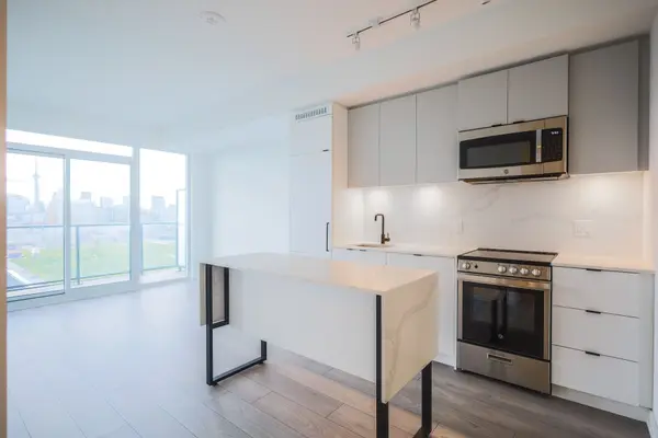 285 Dufferin ST #1511, Toronto W01, ON M6K 0J2