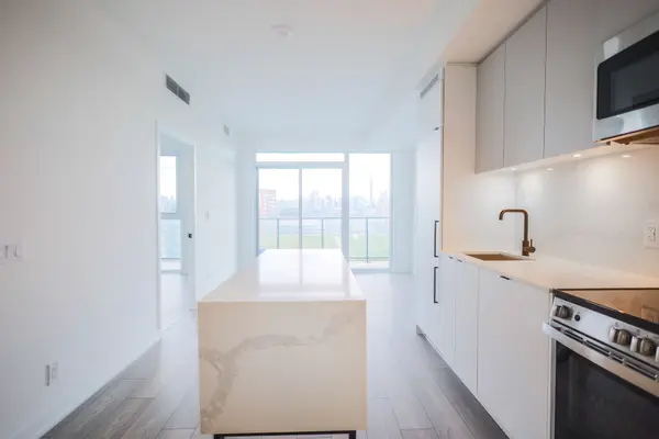 285 Dufferin ST #1511, Toronto W01, ON M6K 0J2