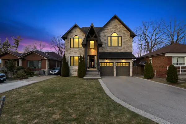1487 Myron DR, Mississauga, ON L5E 2N5