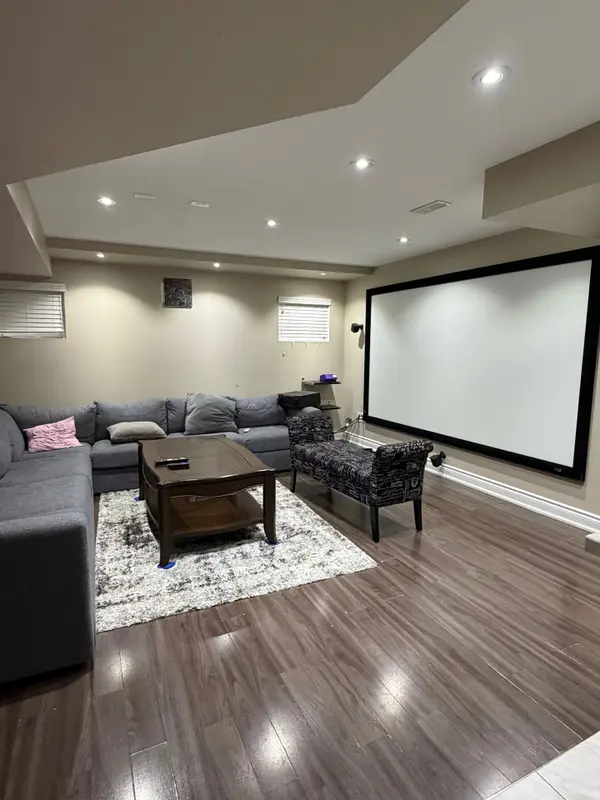 24 Speedwell ST, Brampton, ON L6X 2Z1
