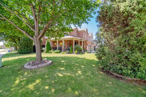 2 Olde Town RD, Brampton, ON L6X 4V3
