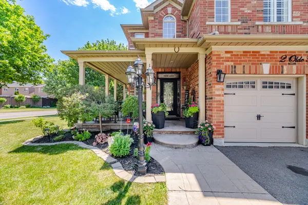 2 Olde Town RD, Brampton, ON L6X 4V3