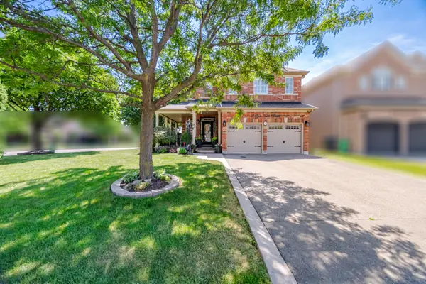 2 Olde Town RD, Brampton, ON L6X 4V3