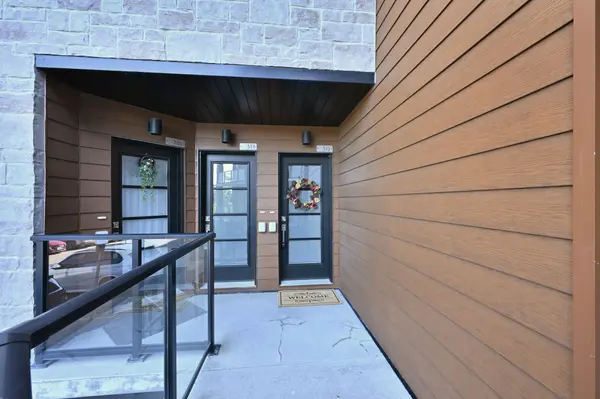 17 Centre ST #312, Orangeville, ON L9W 2W9