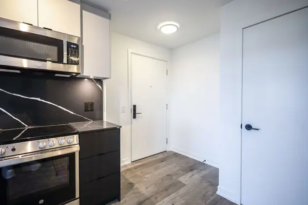 285 Dufferin ST #1601, Toronto W01, ON M6K 0J2
