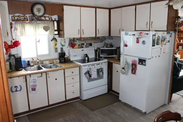 6 Cedar ST W, Greater Napanee, ON K7R 3L1