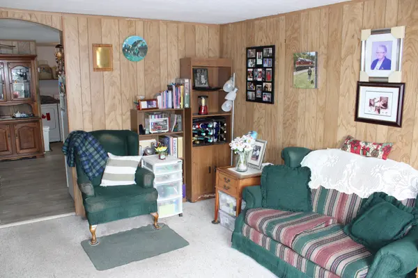 6 Cedar ST W, Greater Napanee, ON K7R 3L1