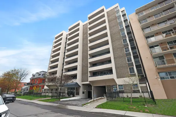 141 Somerset ST W #703, Ottawa Centre, ON K2P 2H1