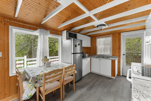 3 Regatta ST, Kawartha Lakes, ON K0M 1N0