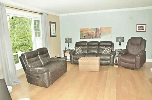 12078 Lakeshore DR E, South Dundas, ON K0C 1X0