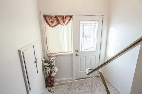374 Southill DR #Lower Unit, Kitchener, ON N2A 2R1