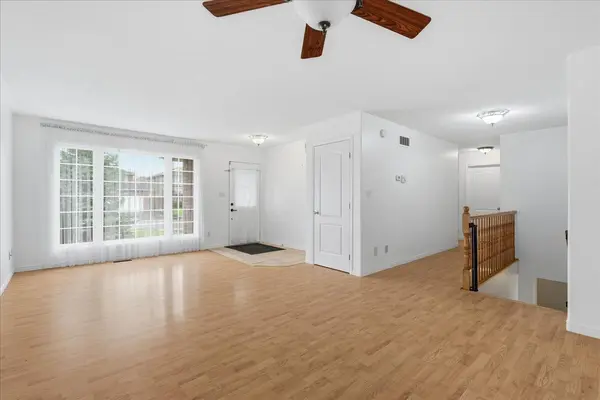 17 Spruce GDNS, Belleville, ON K8N 5W3
