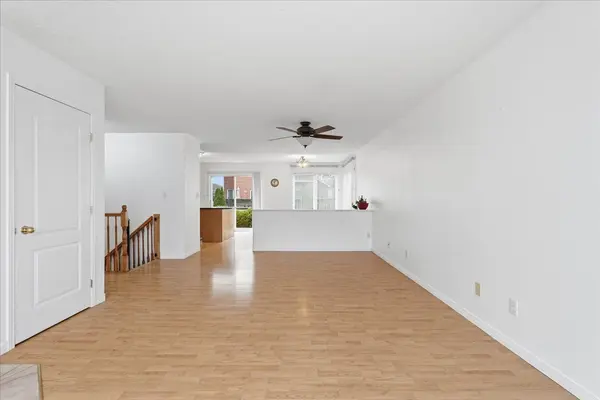 17 Spruce GDNS, Belleville, ON K8N 5W3