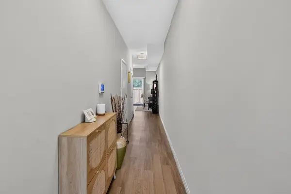 270 Melvin AVE #15, Hamilton, ON L8H 0B4