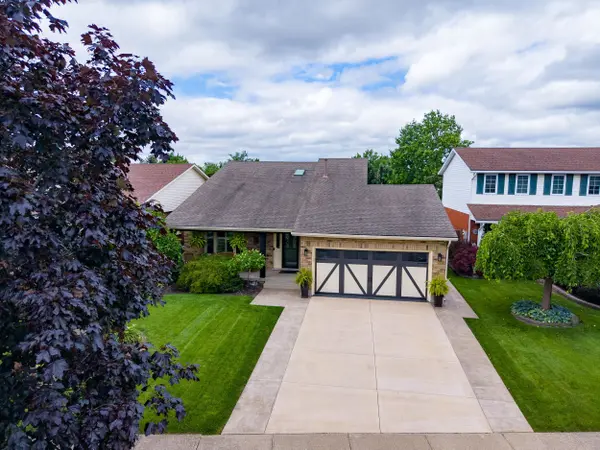3907 Cardinal DR, Niagara Falls, ON L2H 2W2