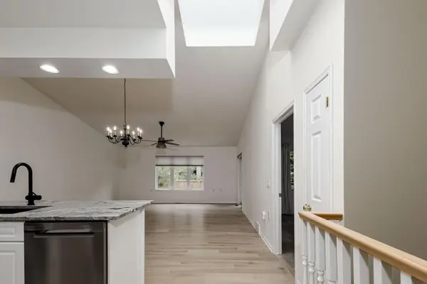 1337 Commissioners RD W #17, London South, ON N6K 4V2