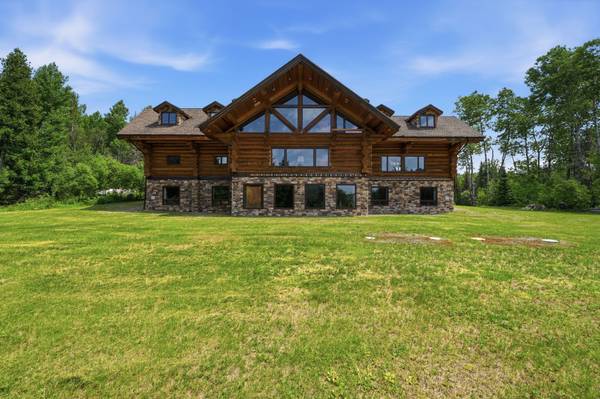 240/250 KANICHEE MINE RD, Temagami, ON P0H 2H0