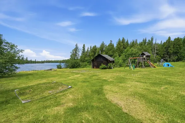 240/250 KANICHEE MINE RD, Temagami, ON P0H 2H0