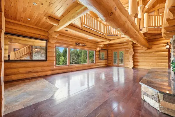 240/250 KANICHEE MINE RD, Temagami, ON P0H 2H0