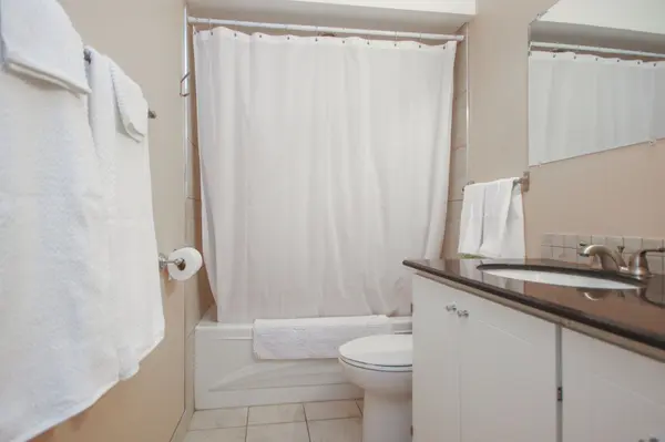 736 Cooper ST E #3, Ottawa Centre, ON K1R 5J6