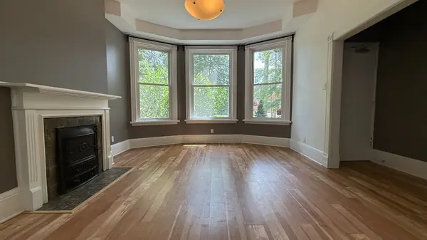 290 Central AVE #1, London East, ON N6B 2C8