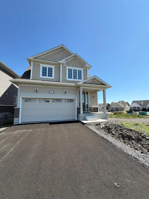 95 Royal Oak CRES, Loyalist, ON K0H 1G0