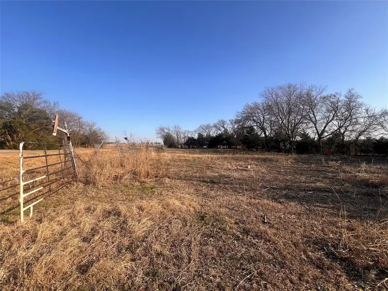3915 FM 815, Trenton, TX 75490