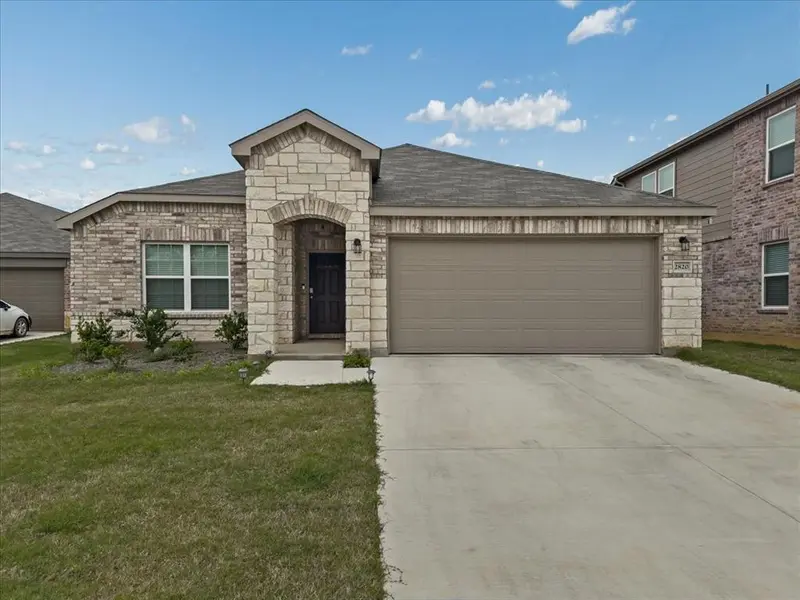 2820 Pecan Park Drive, Denton, TX 76208